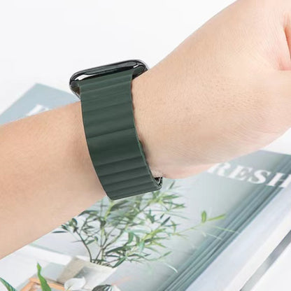 Mutural Liquid Silicone Magnetic Strap Watch Band For Apple Watch Series 9&8&7 41mm / SE 3&SE 2&6&SE&5&4 40mm / 3&2&1 38mm(Green) - Watch Bands by Mutural | Online Shopping UK | buy2fix